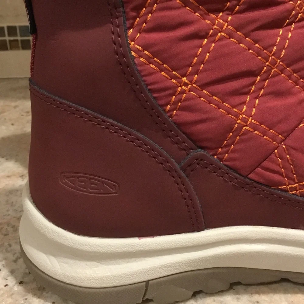 NEW Women’s Keen Terradora II Wintry Faux Fur Waterproof Pull On Boots Size US 7